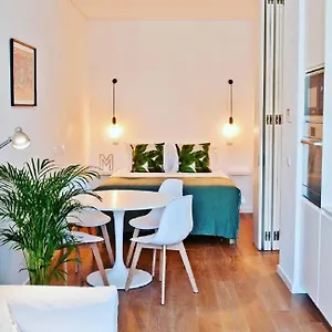 Urban Jungle Apartment Lisbon